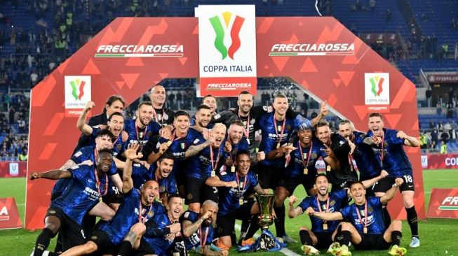 Inter Milan juara Piala Italia musim 2021/22 usai kalahkan Juventus 4-2 di partai final pada 12 Meis 2022. [Dok.Antara]