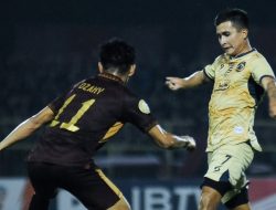 Gasak Arema FC 3-0, PSM Kembali ke Jalur Kemenangan Setelah Kalah 5 Kali Beruntun