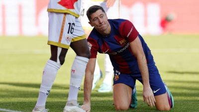 Gol Bunuh Diri Selamatkan Tim Catalan, Kutukan Xavi Berlanjut
