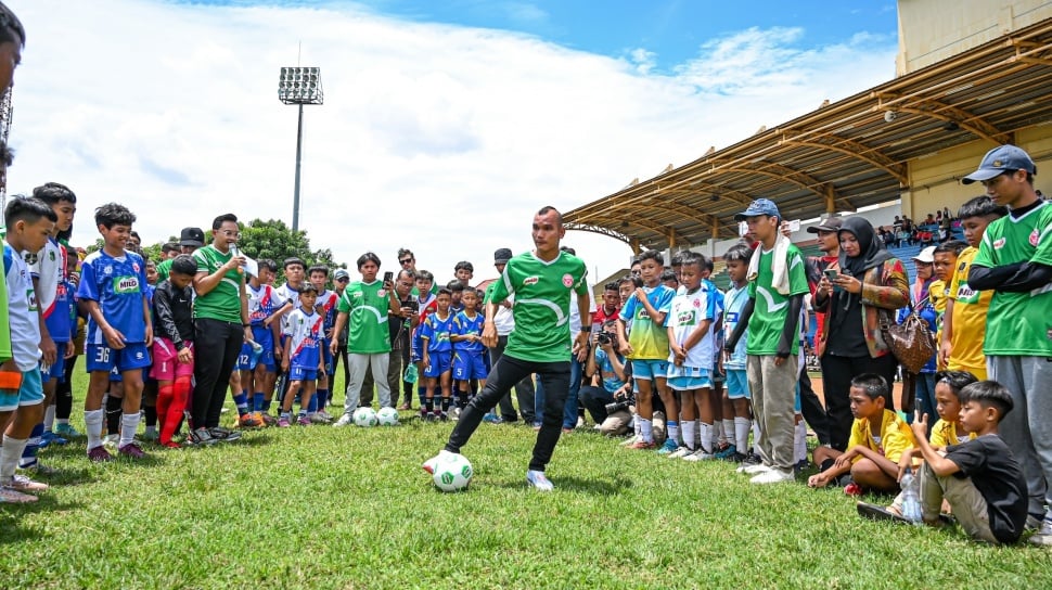Kemenpora Dukung Ajang Pencarian Bibit Sepak Bola di 16 Kota, Riko Simanjuntak Turut Hadir